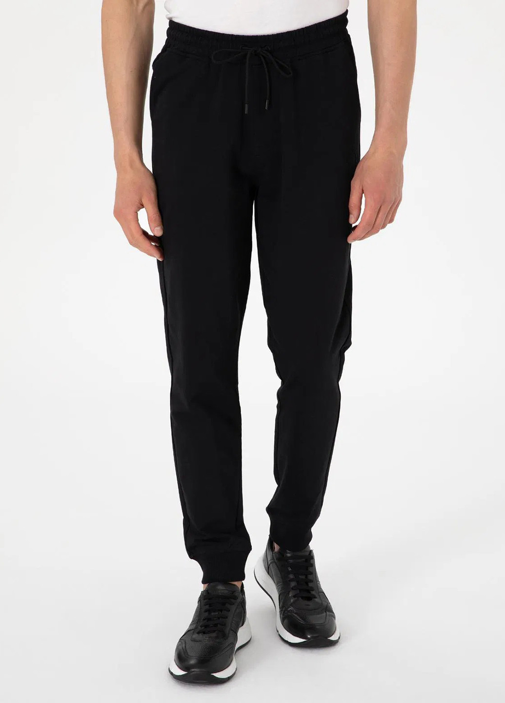 Черные кэжуал демисезонные джоггеры брюки Pierre Cardin