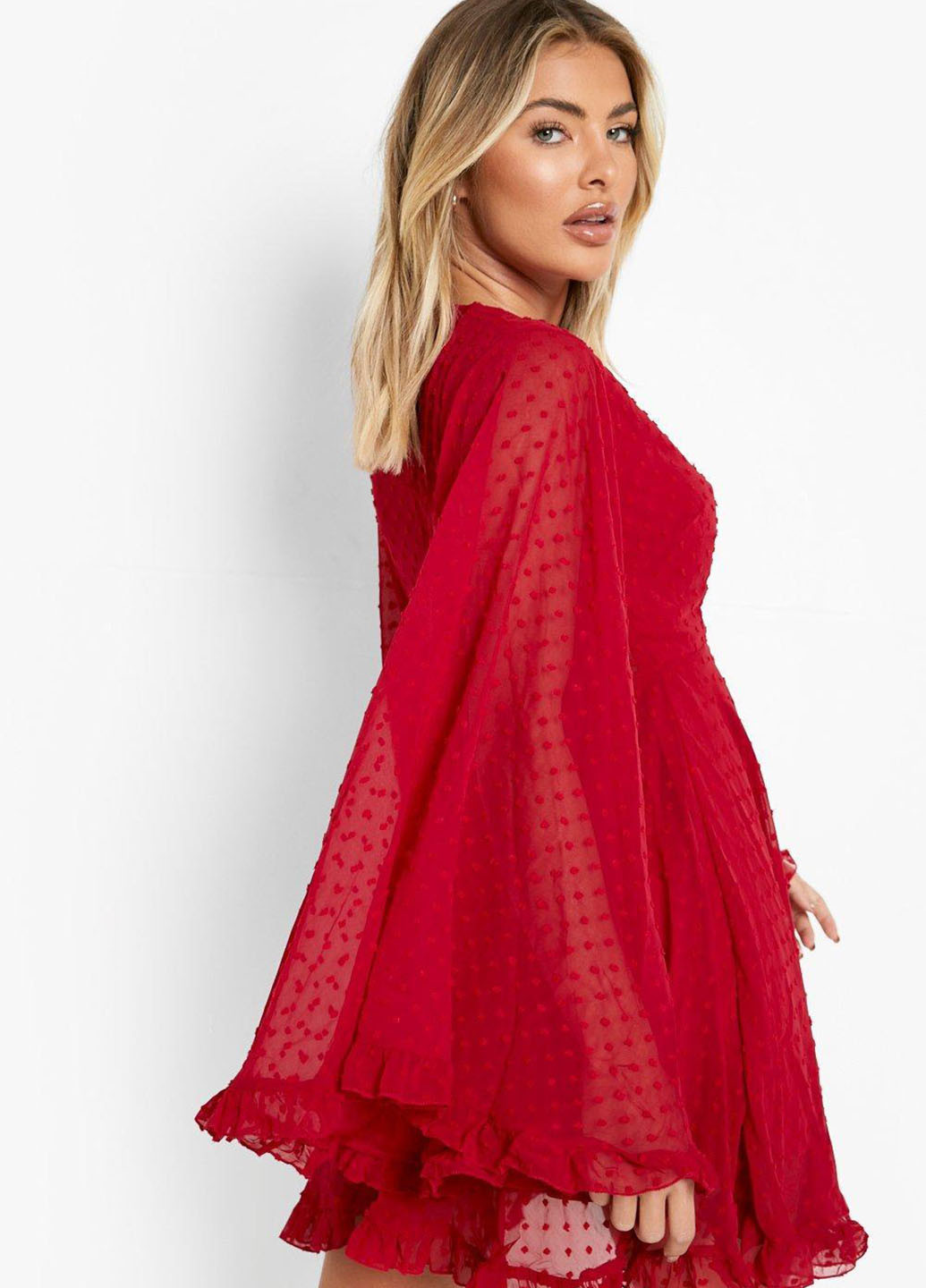 Красное коктейльное платье в стиле ампир Boohoo однотонное