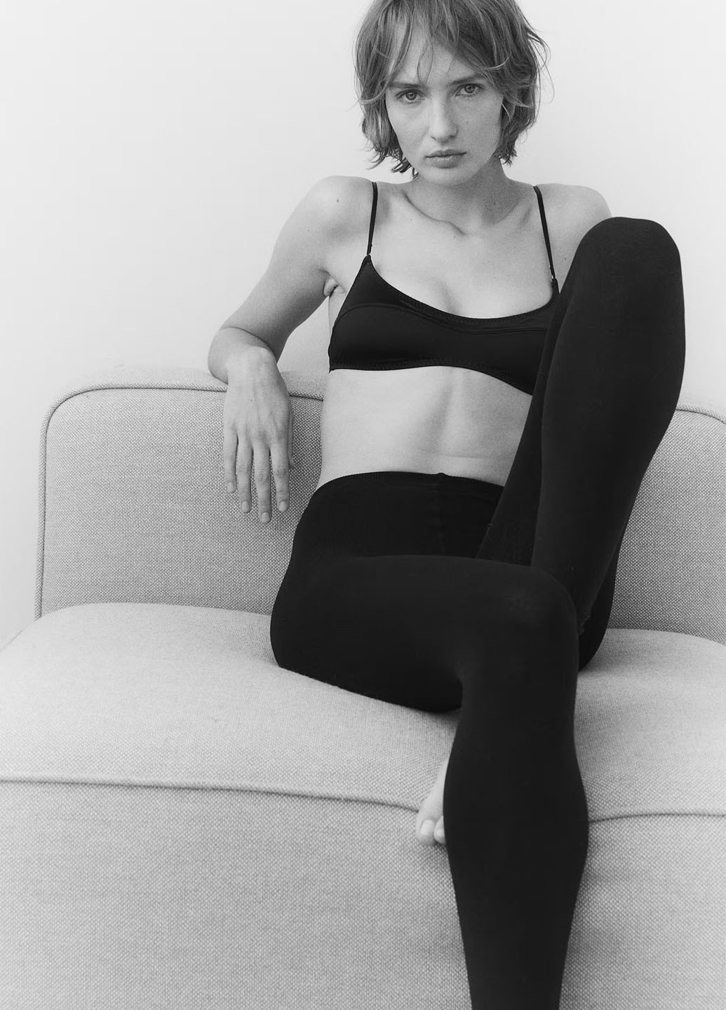 Черные демисезонные легинсы H&M