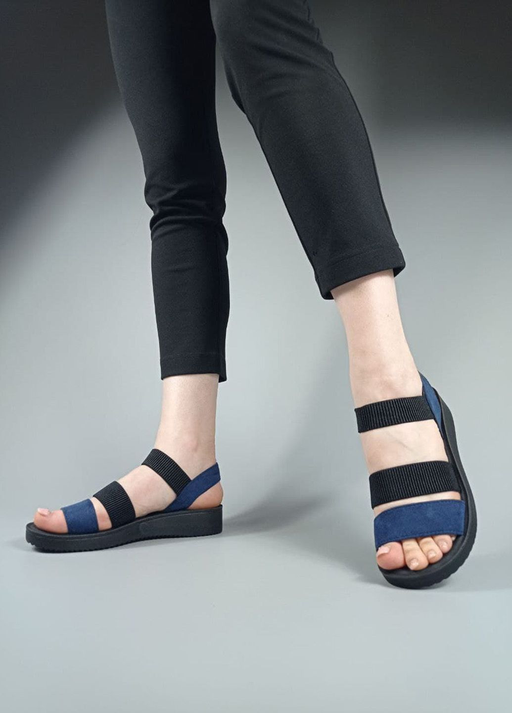 Комбинированные босоножки Meitesi