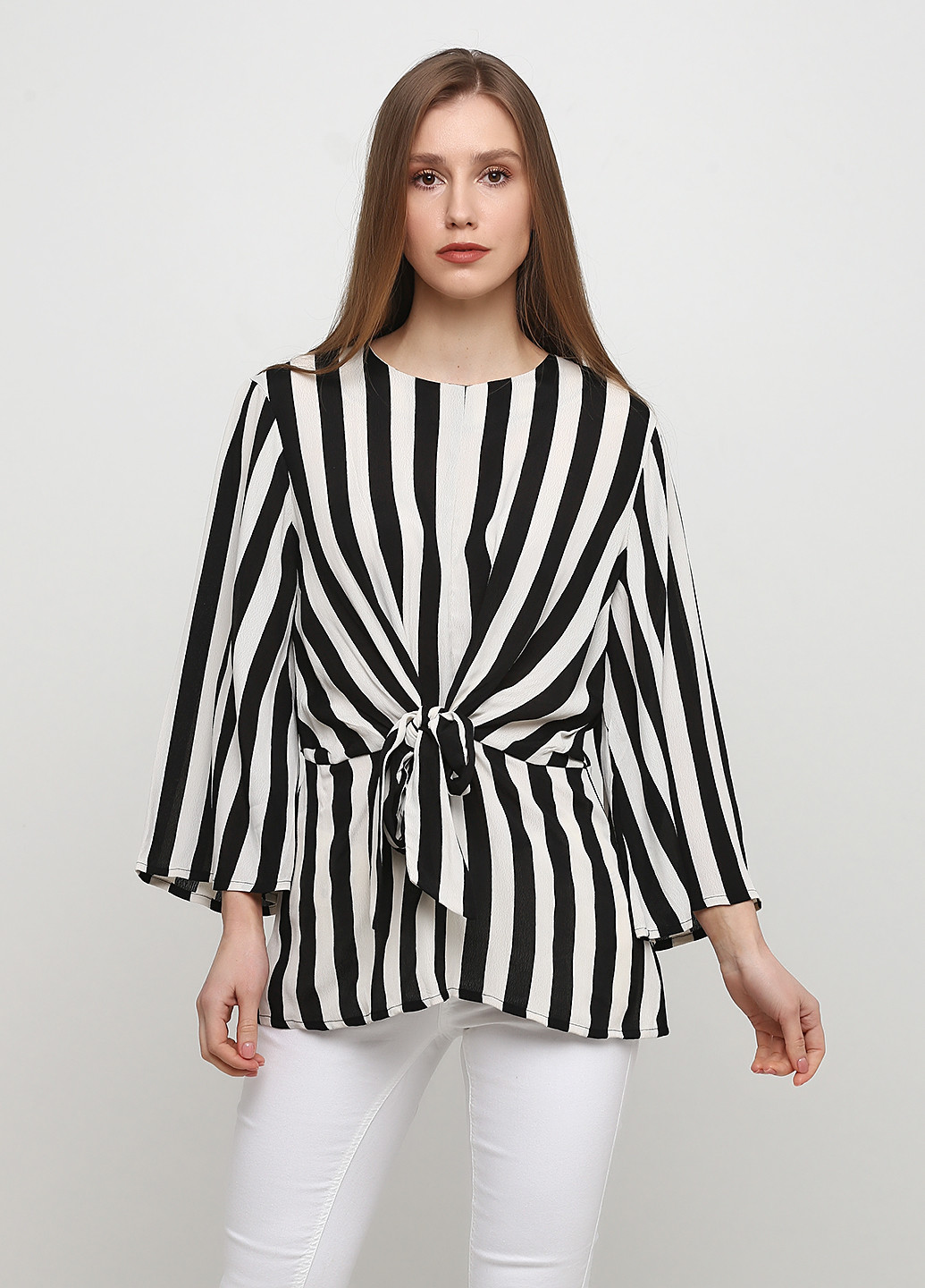 Чёрно-белую блуза Desires