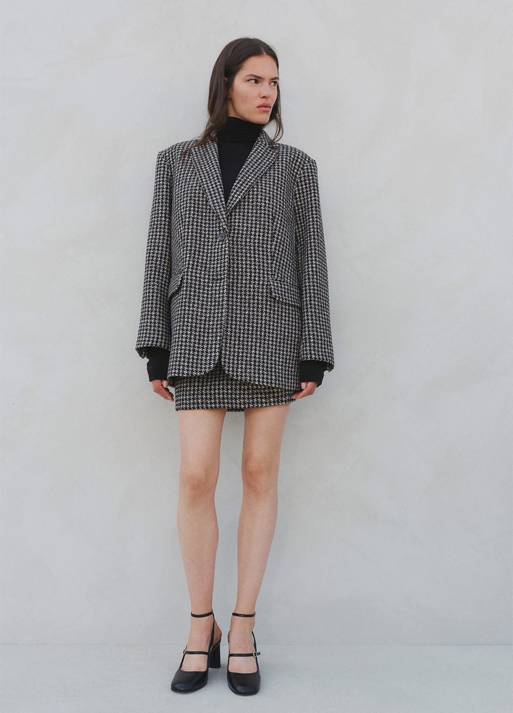 Цветной женский жакет H&M с абстрактным узором - демисезонный