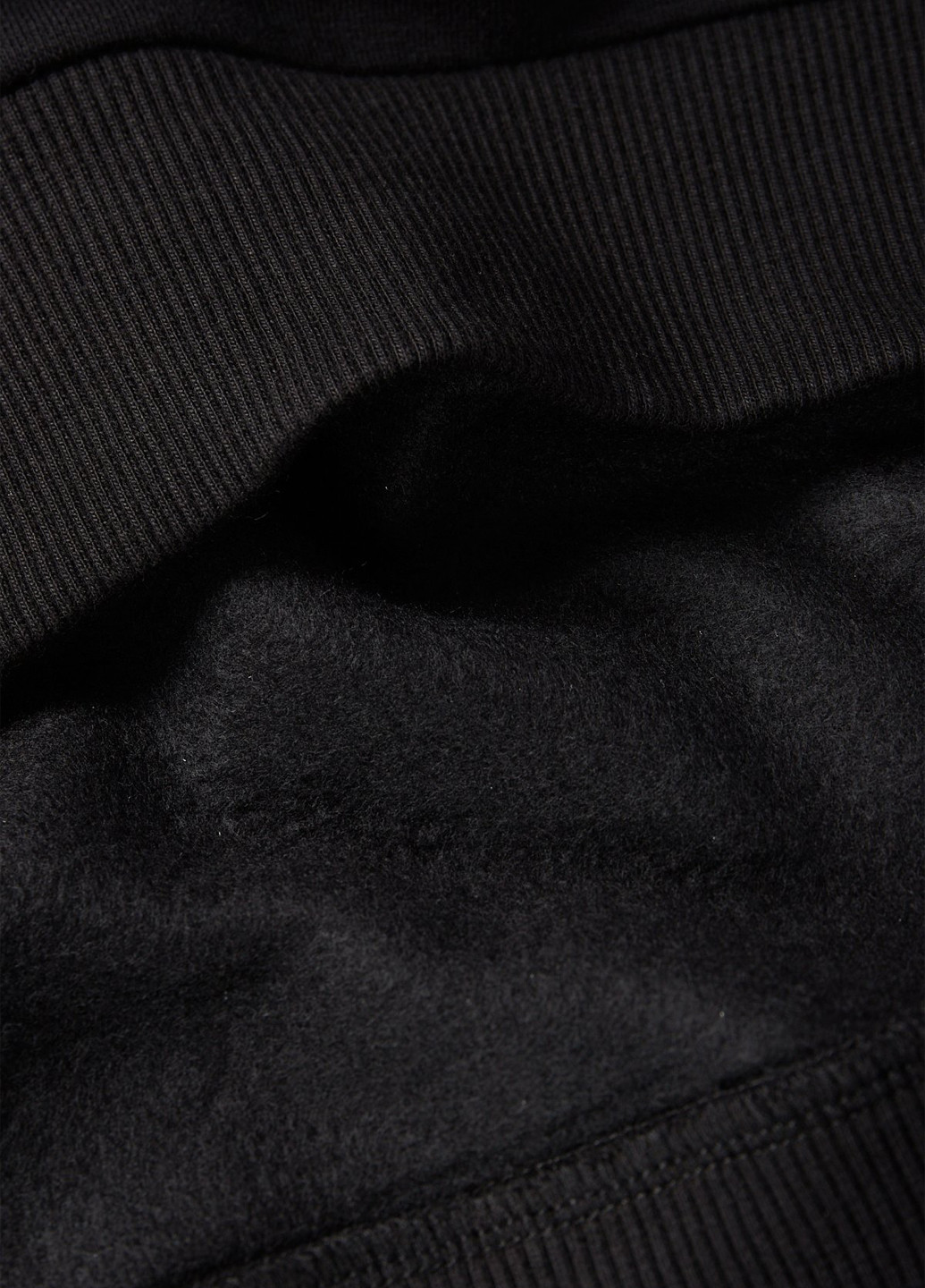 Черный свитшот C&A новогодний без декора (353087010)