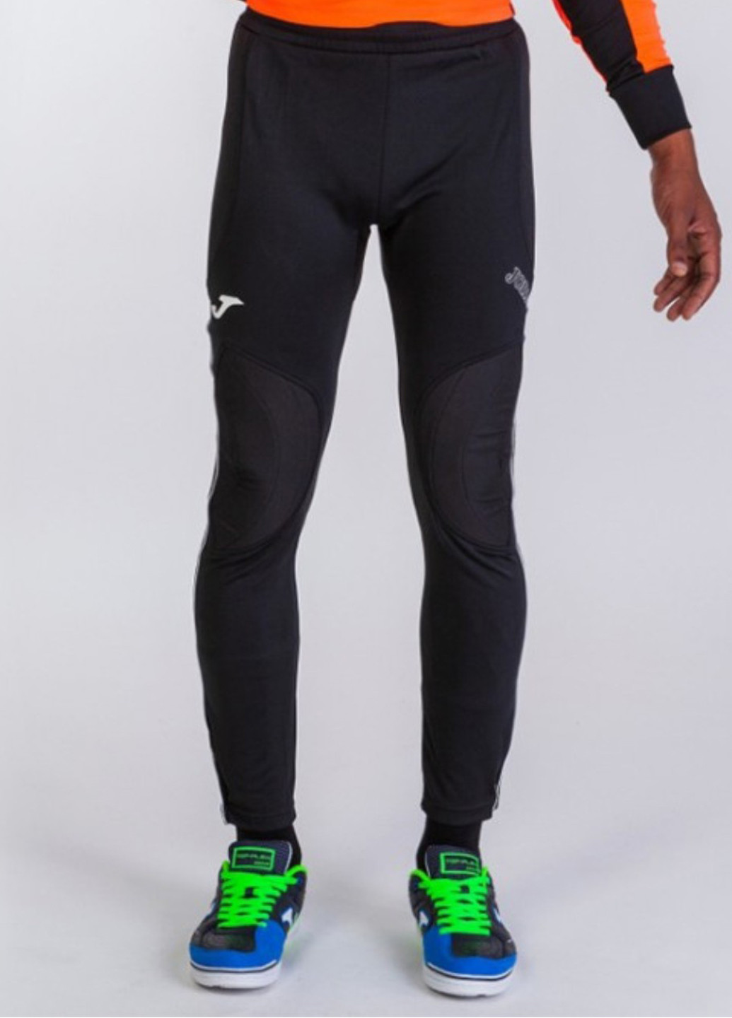 Черные спортивные демисезонные зауженные брюки Joma