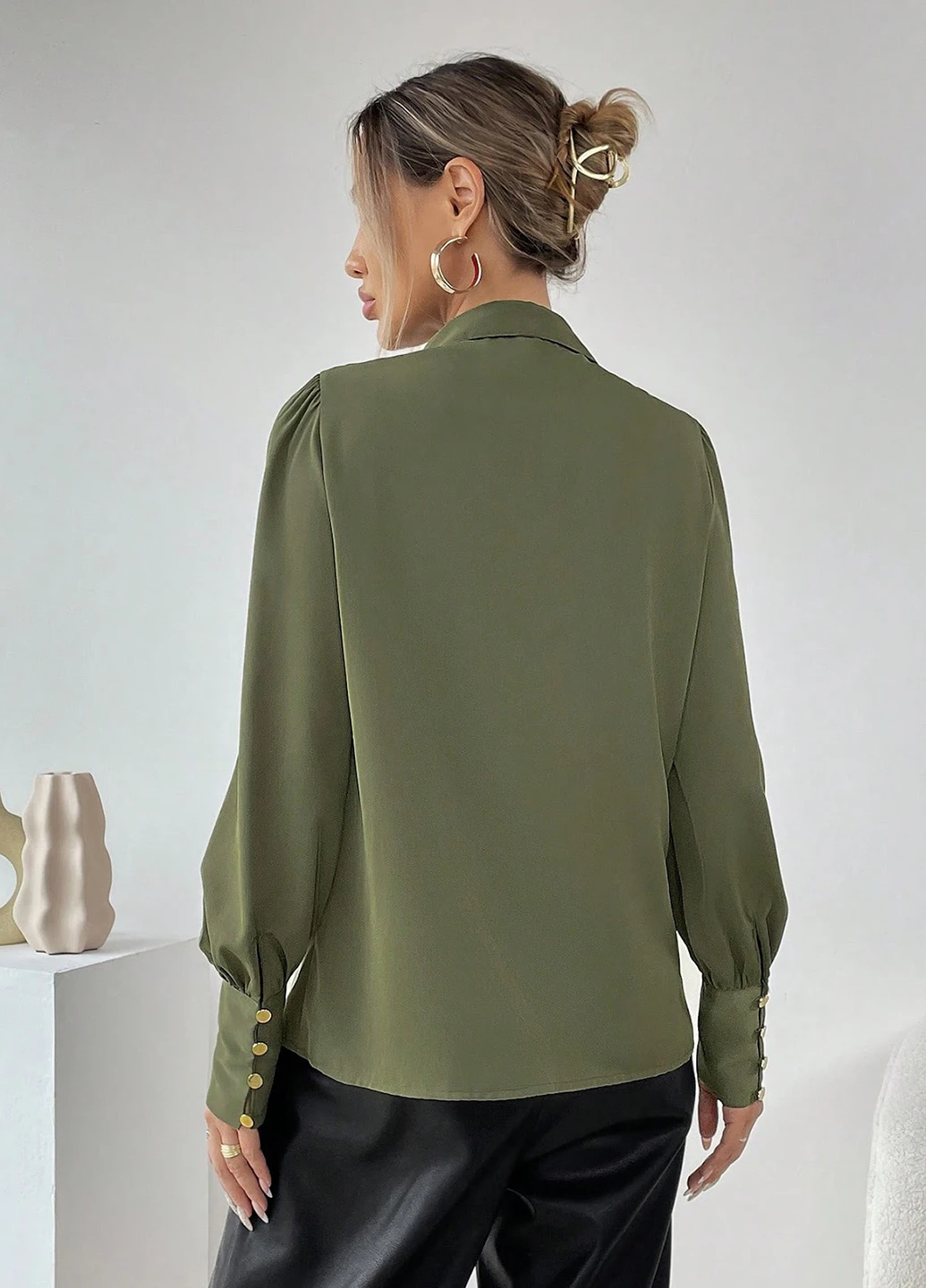 Оливковковая (хаки) кэжуал рубашка однотонная SHEIN
