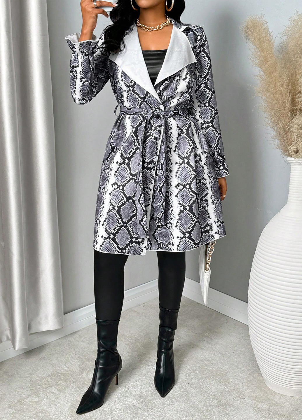 Чорне демісезонне Пальто однобортне SHEIN