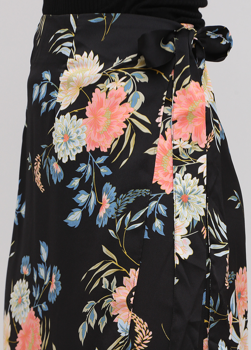 Черная кэжуал цветочной расцветки юбка Studio на запах