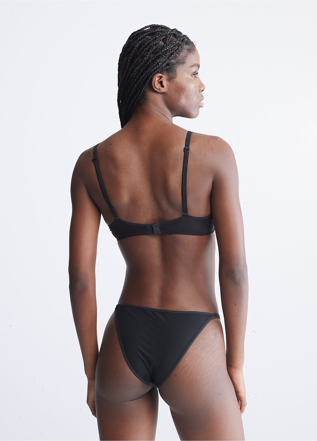Чёрный триэнджел бюстгальтер Calvin Klein без косточек нейлон