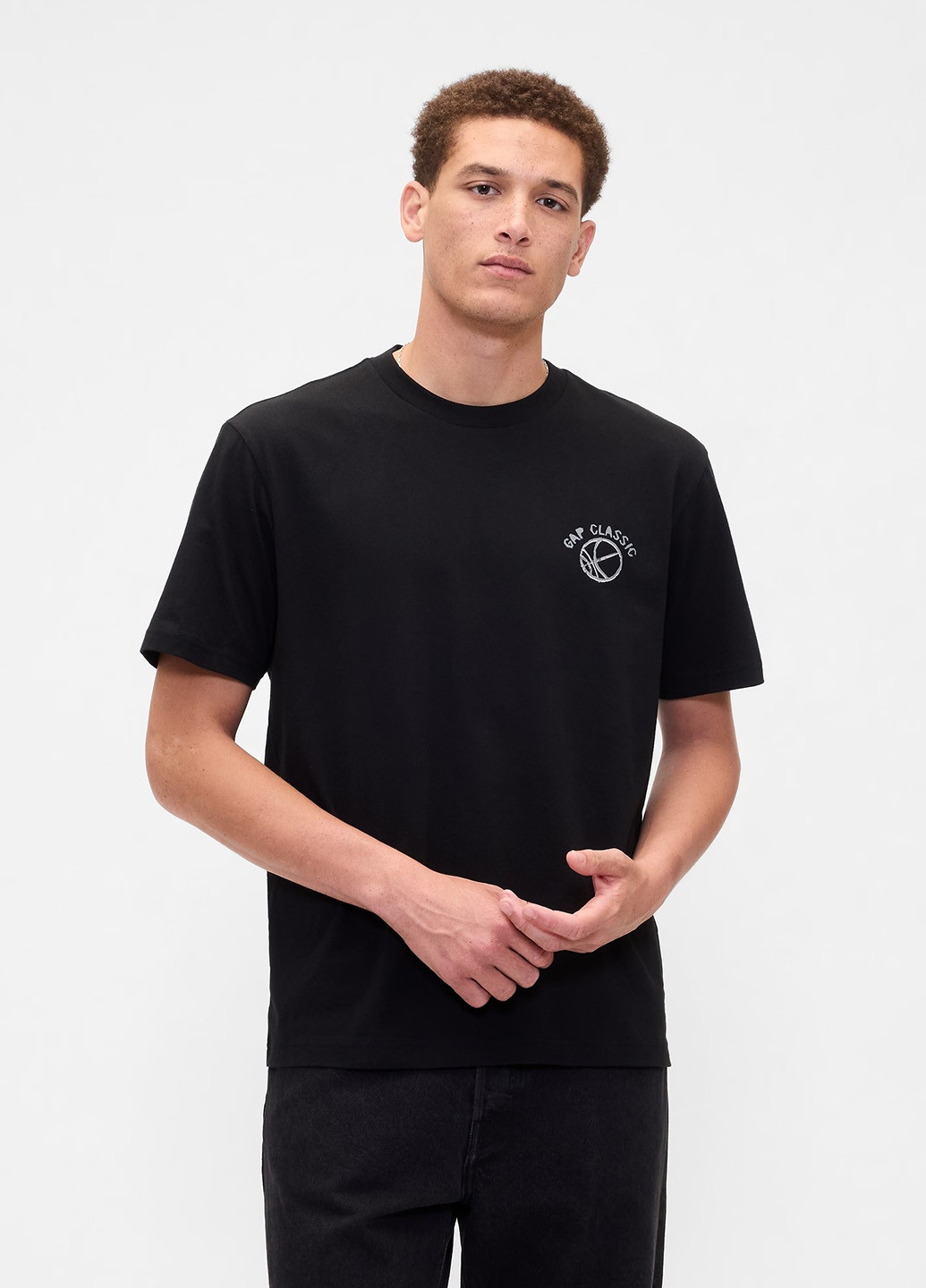 Черная футболка Gap