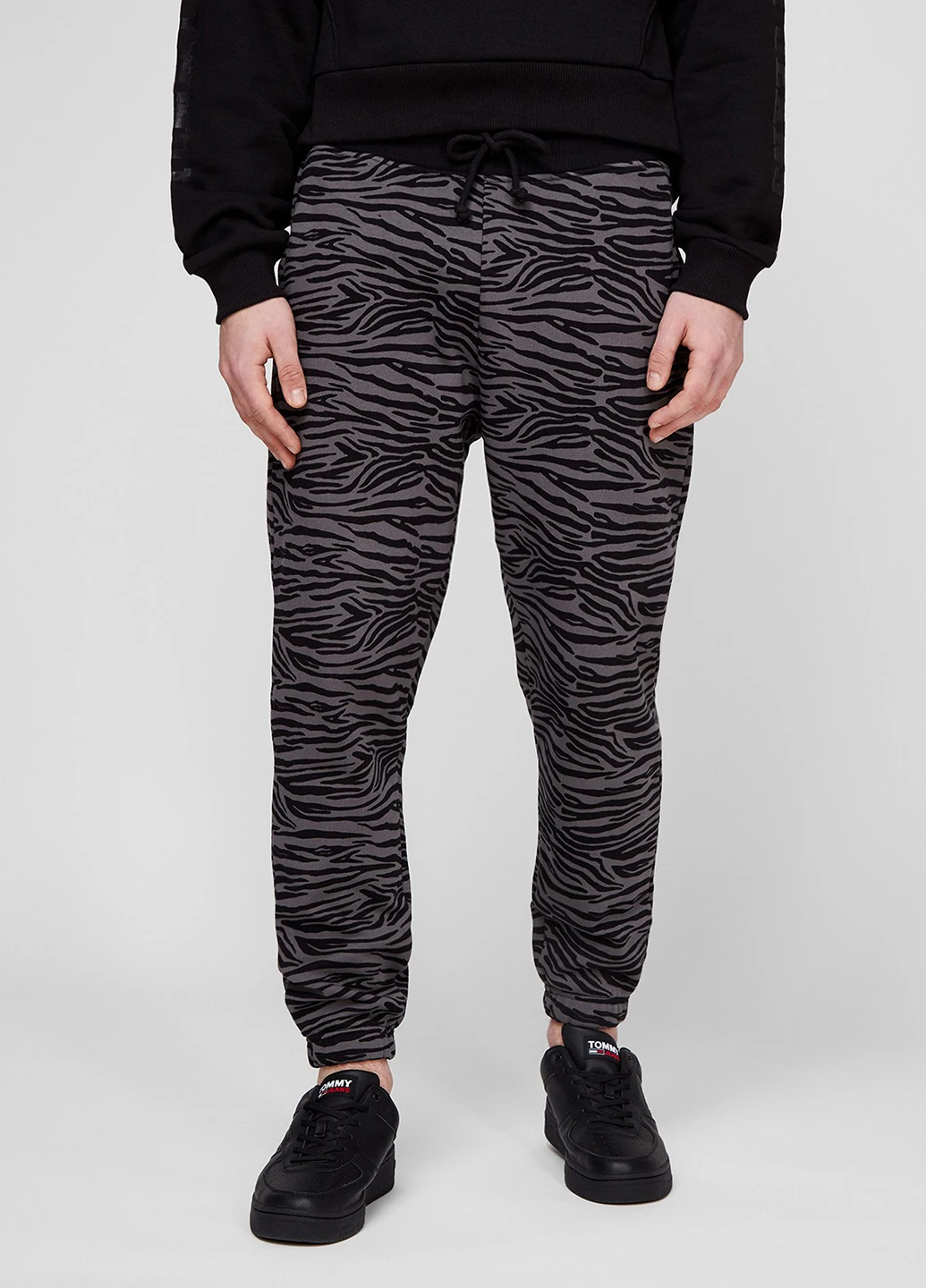 Графитовые спортивные демисезонные джоггеры брюки Tommy Jeans