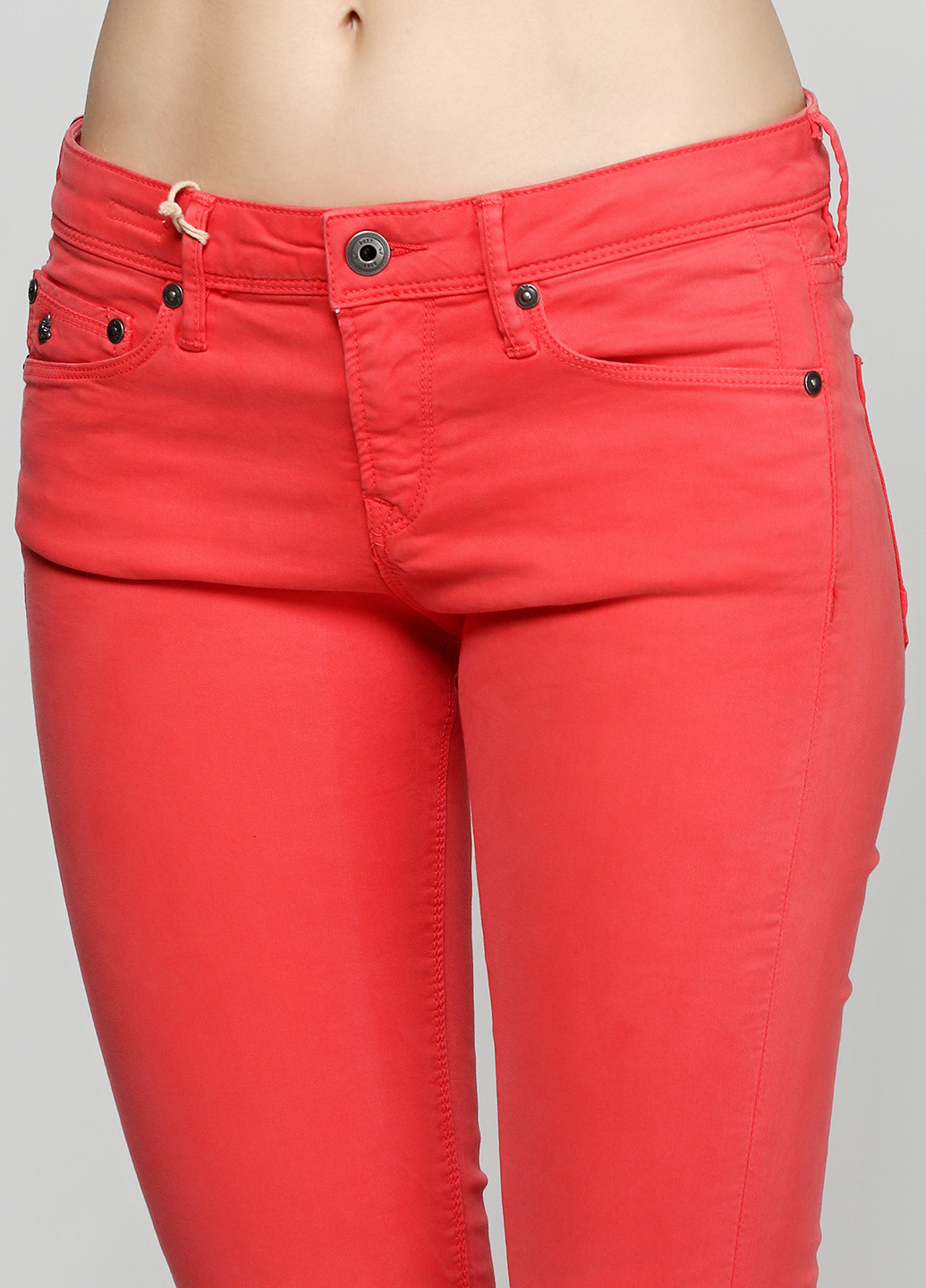 Красные кэжуал демисезонные брюки Roxy