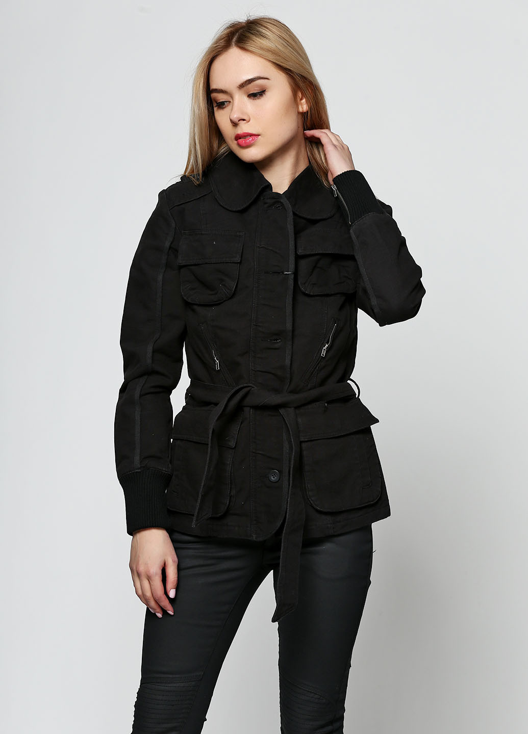 Чорна демісезонна куртка Lussile