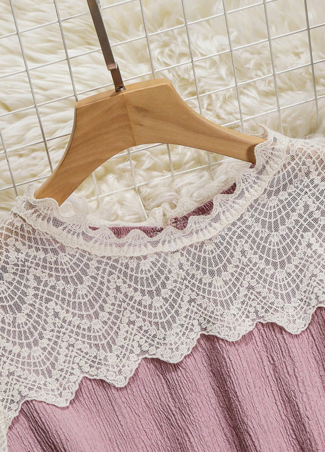 Розово-лиловая блуза с баской SHEIN