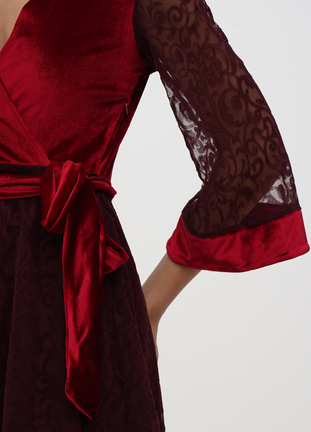 Бордова кежуал сукня на запах Sassofono однотонна