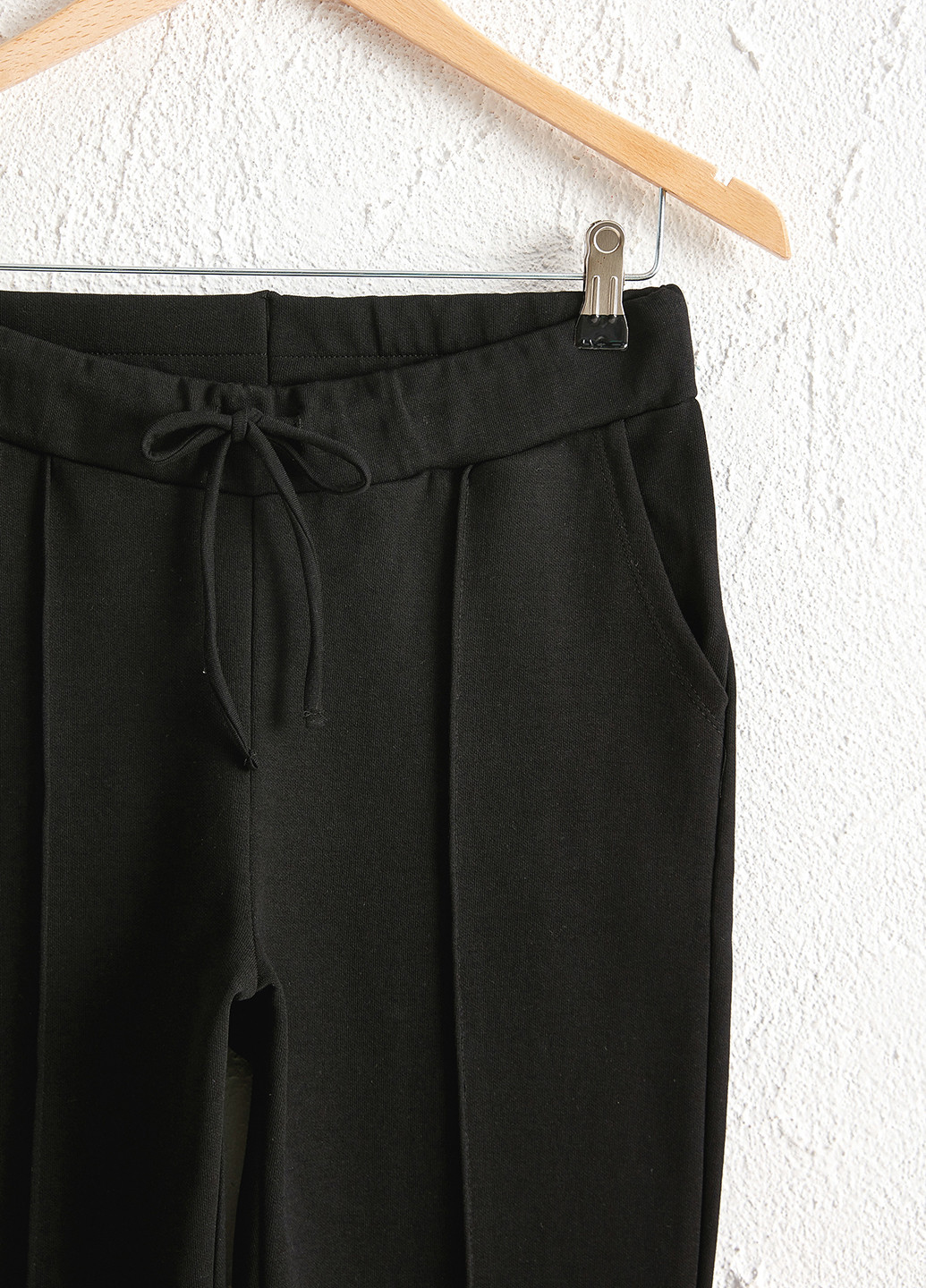 Черные кэжуал демисезонные зауженные брюки LC Waikiki