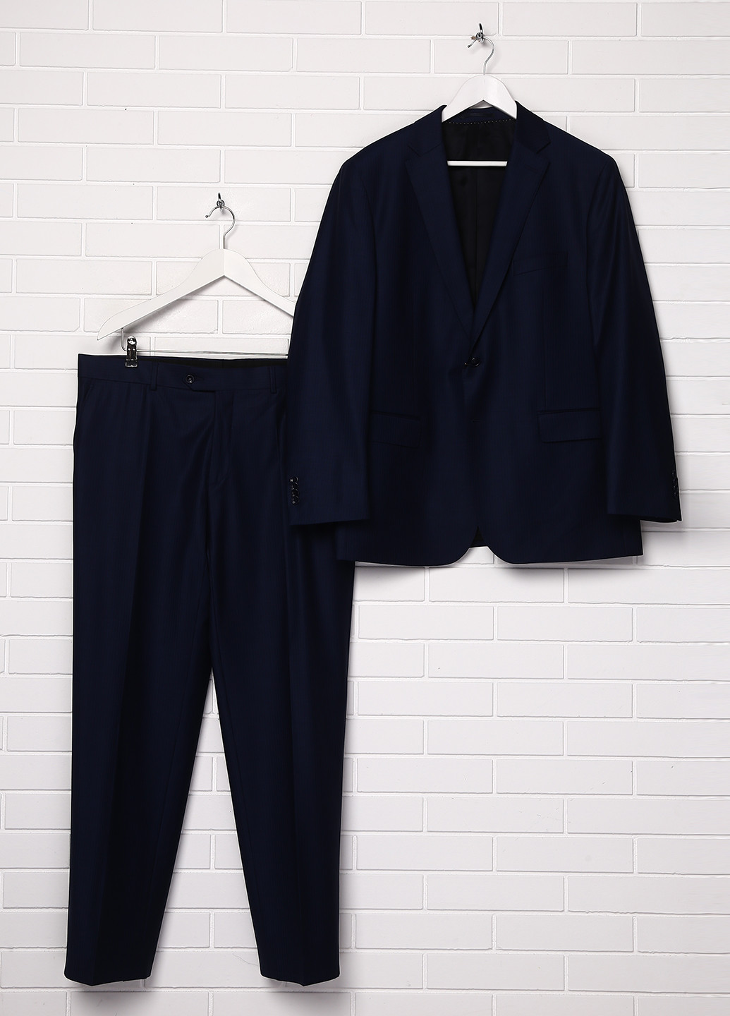 Темно-сірий демісезонний костюм (піджак, брюки) з довгим рукавом Bagozza