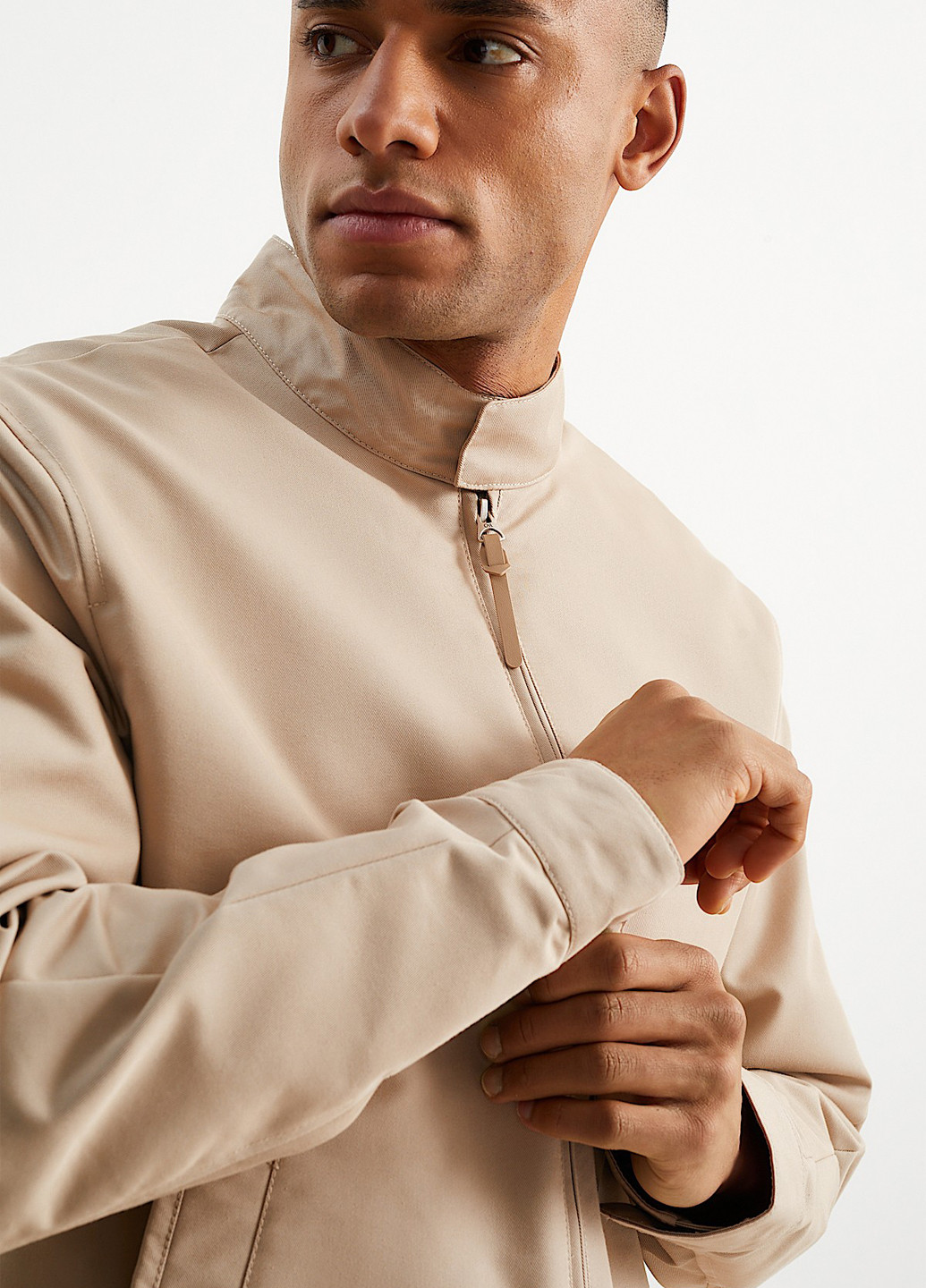 Бежевая демисезонная куртка C&A