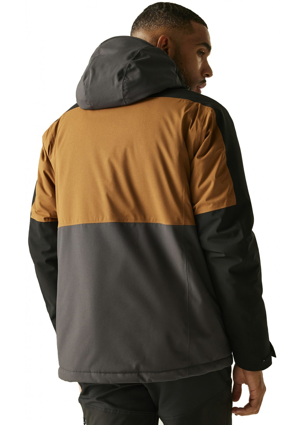 Коричнева демісезонна куртка Regatta