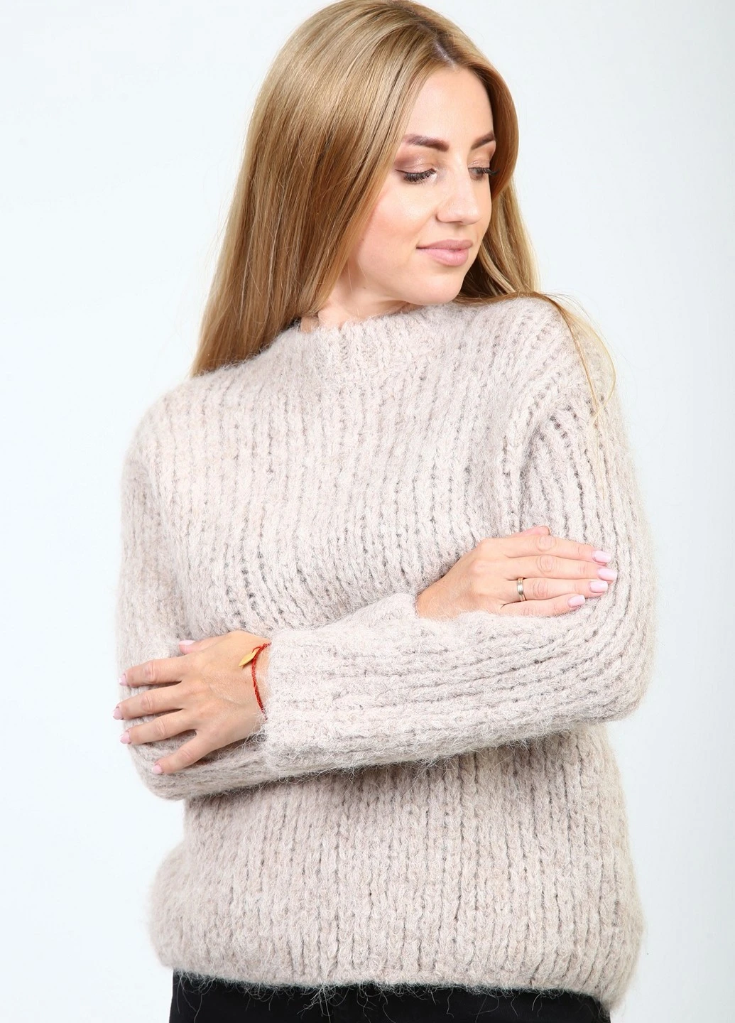 Бежевий зимовий светр Care Label
