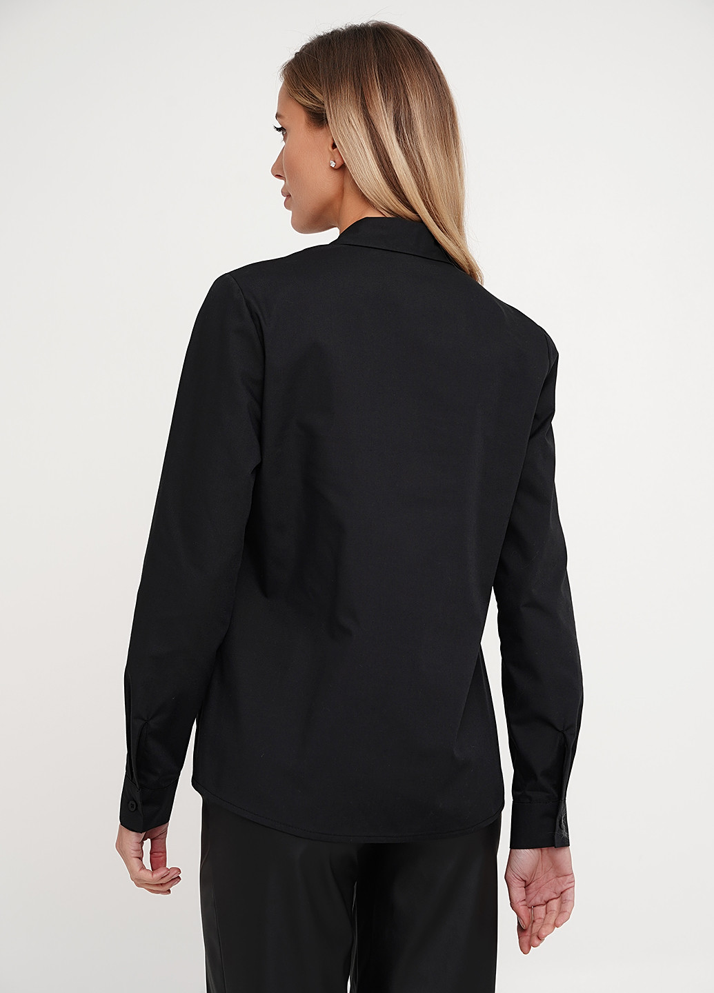 Черная кэжуал рубашка однотонная KASTA design