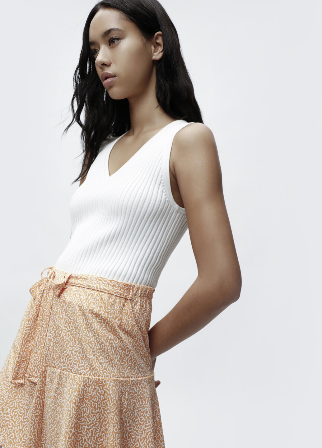 Бежевая кэжуал с геометрическим узором юбка Lefties клешированная