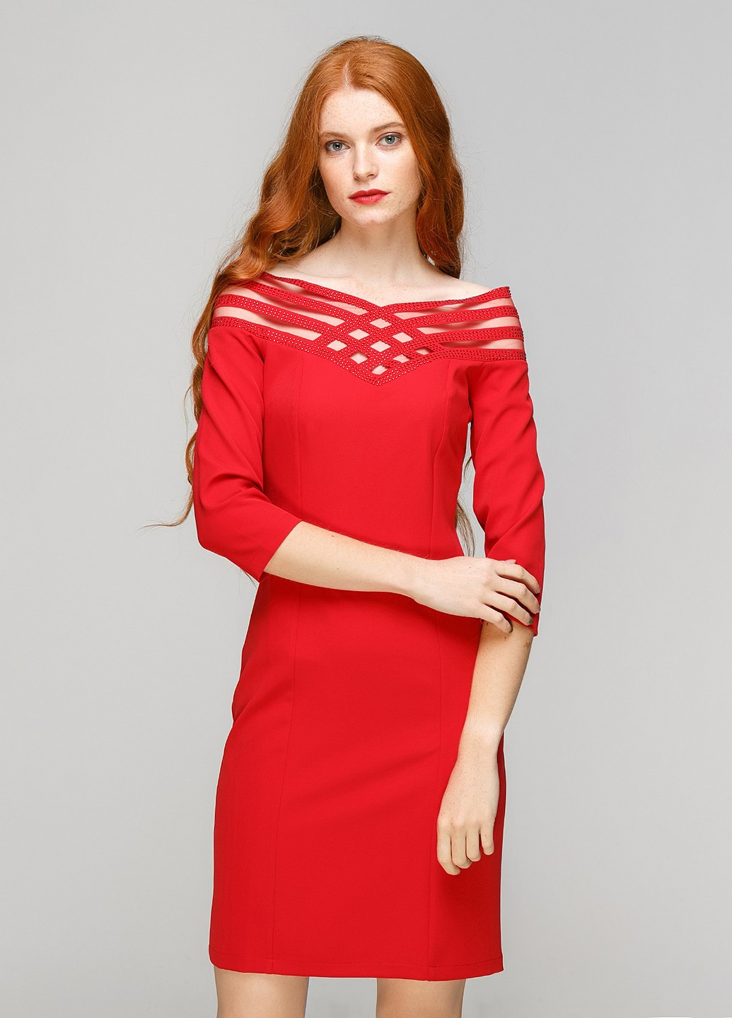 Красное кэжуал платье футляр Sassofono Club однотонное