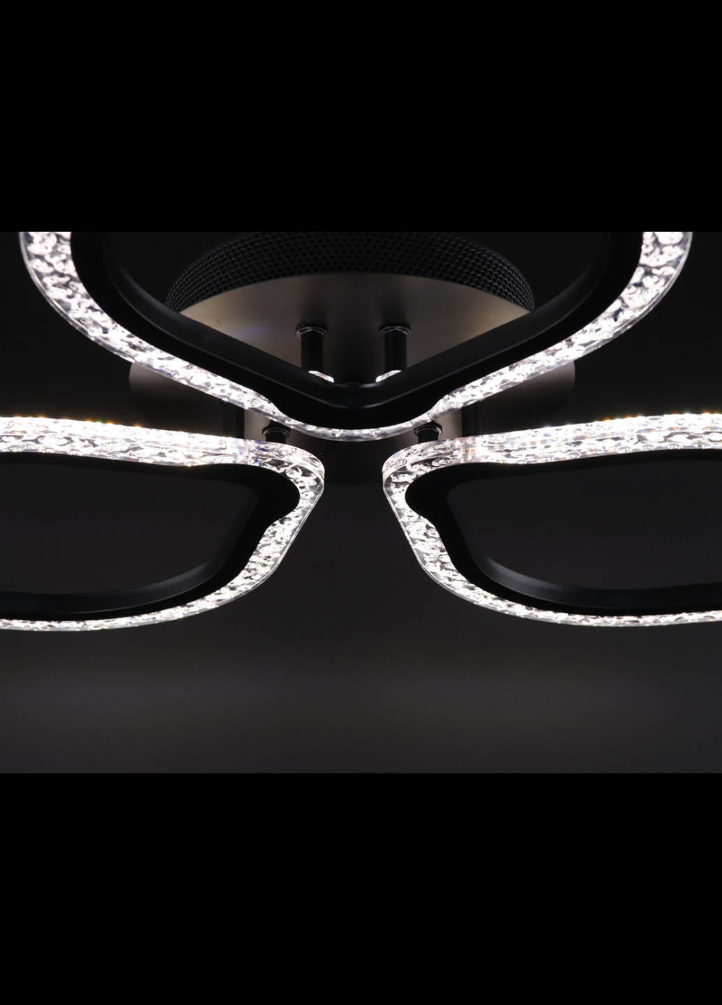 Люстра стельова LED з пультом A2522 / 3-bk Чорний 8х57х57 см. Handmade (234537829)