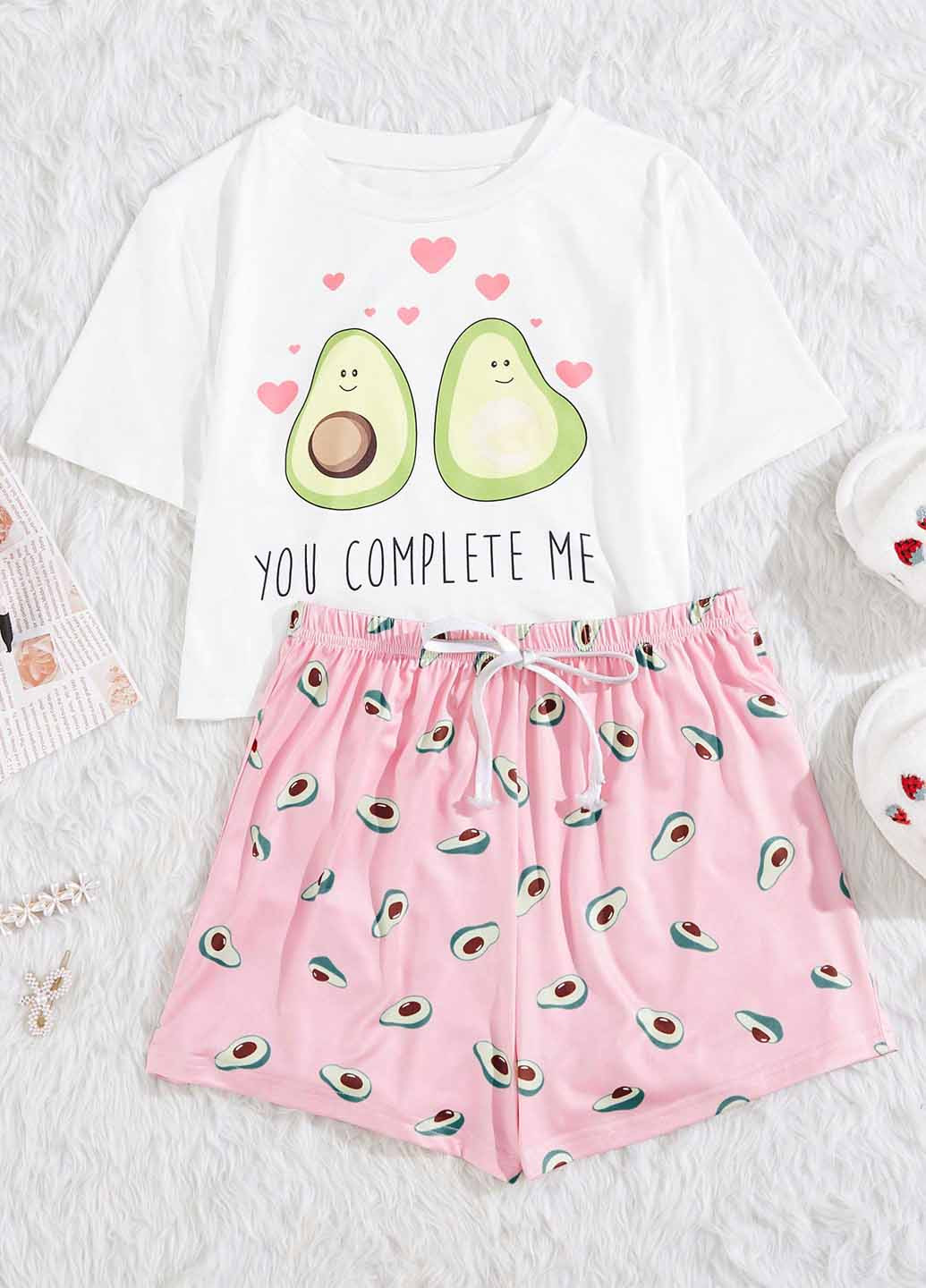 Комбінована всесезон піжама (футболка, шорти) футболка + шорти SHEIN