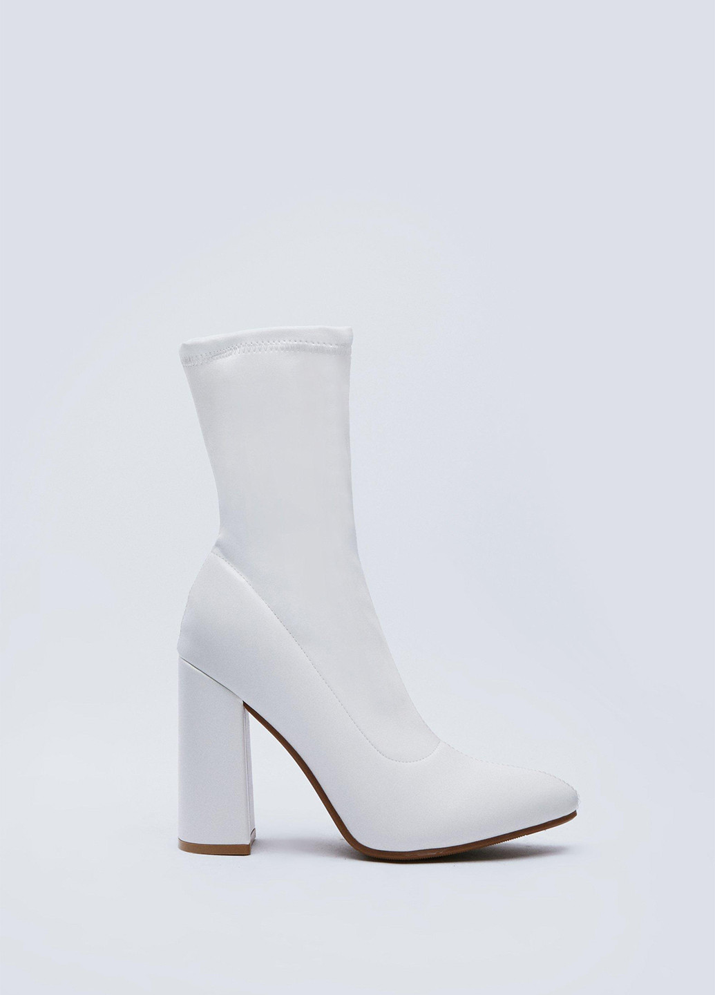 Осенние ботинки Nasty Gal без декора из искусственной кожи