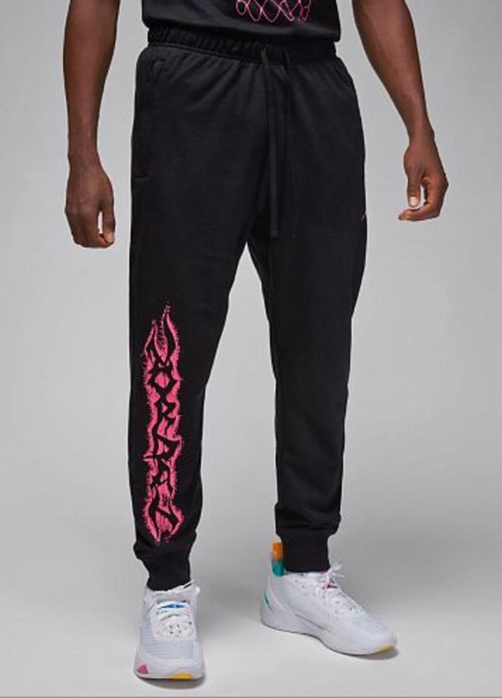 Черные спортивные демисезонные джоггеры брюки Jordan