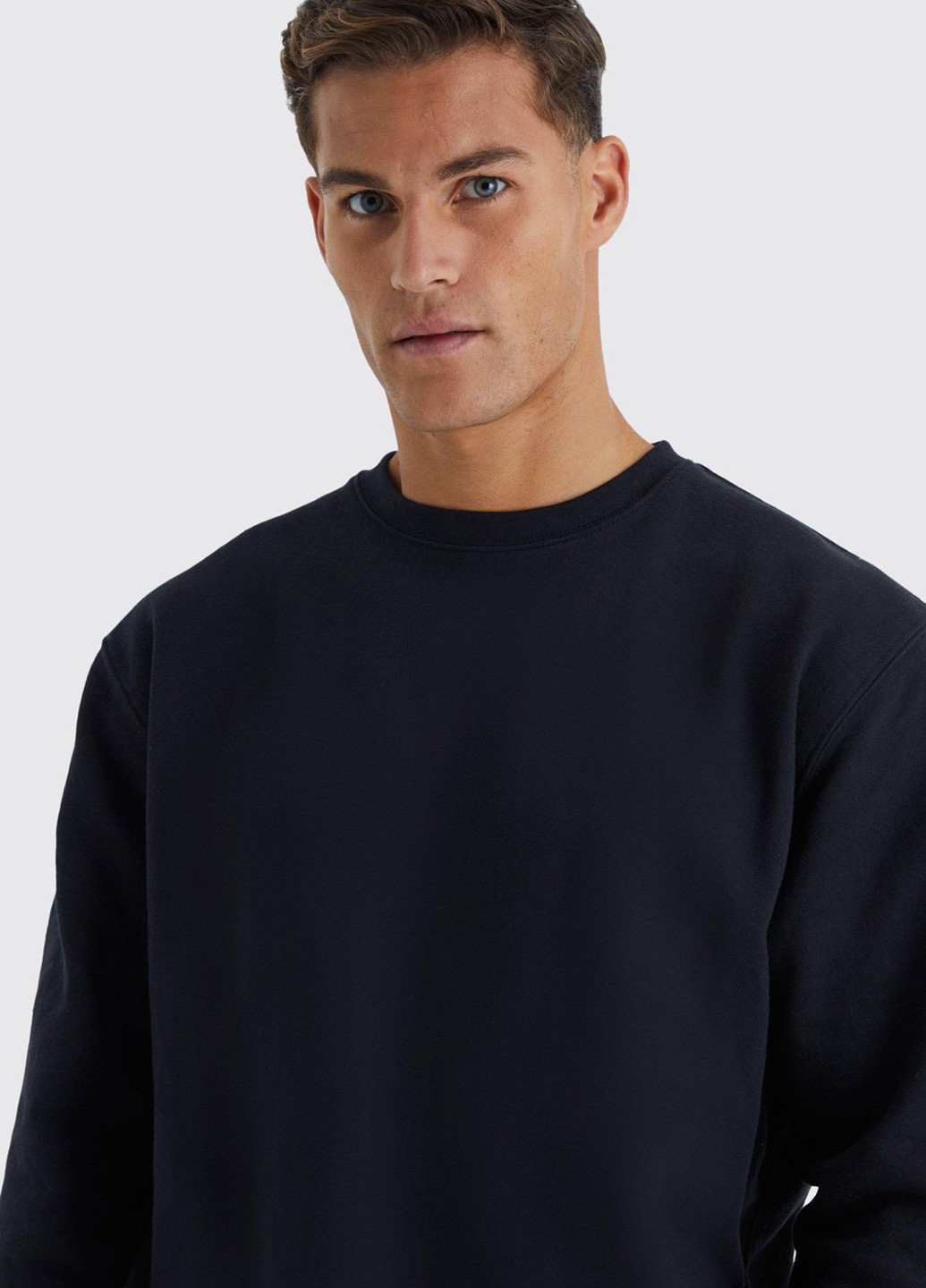 Чорний світшот Boohoo однотонний без декору (301194344)