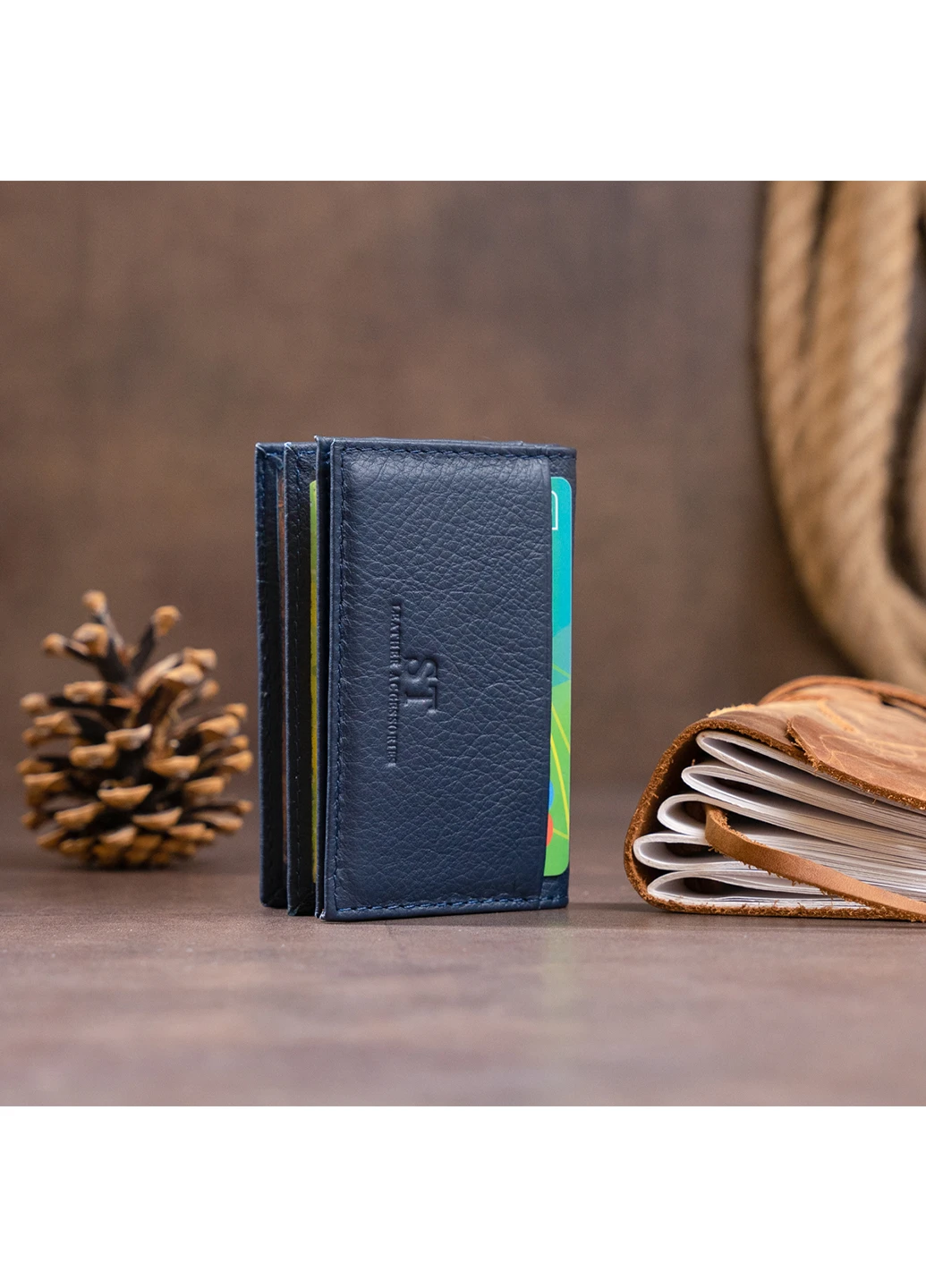 Жіночий шкіряний гаманець-візитниця 10х6,5х1 см st leather (252133834)