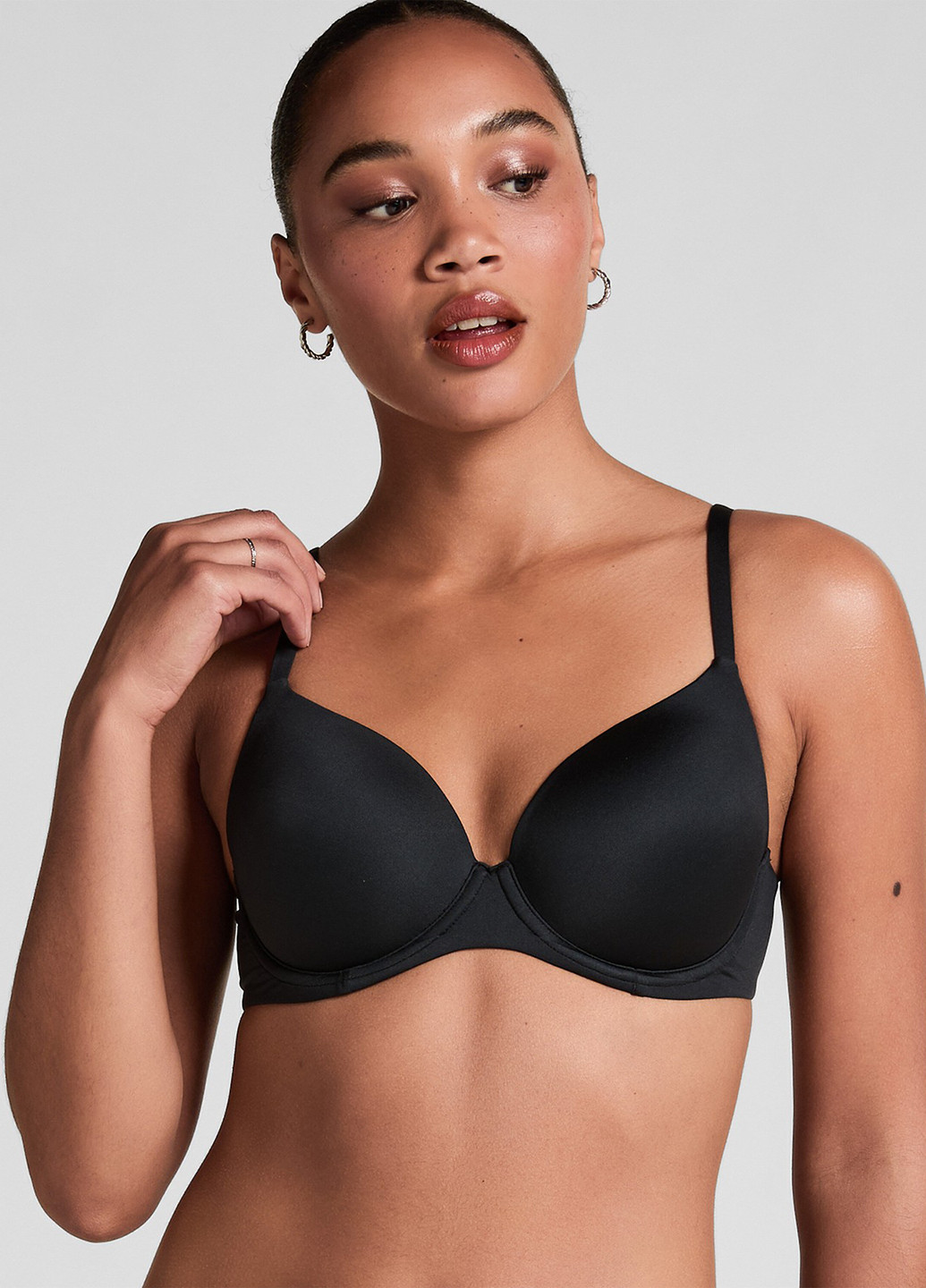 Чорний бюстгальтер Hunkemoller з кісточками поліамід