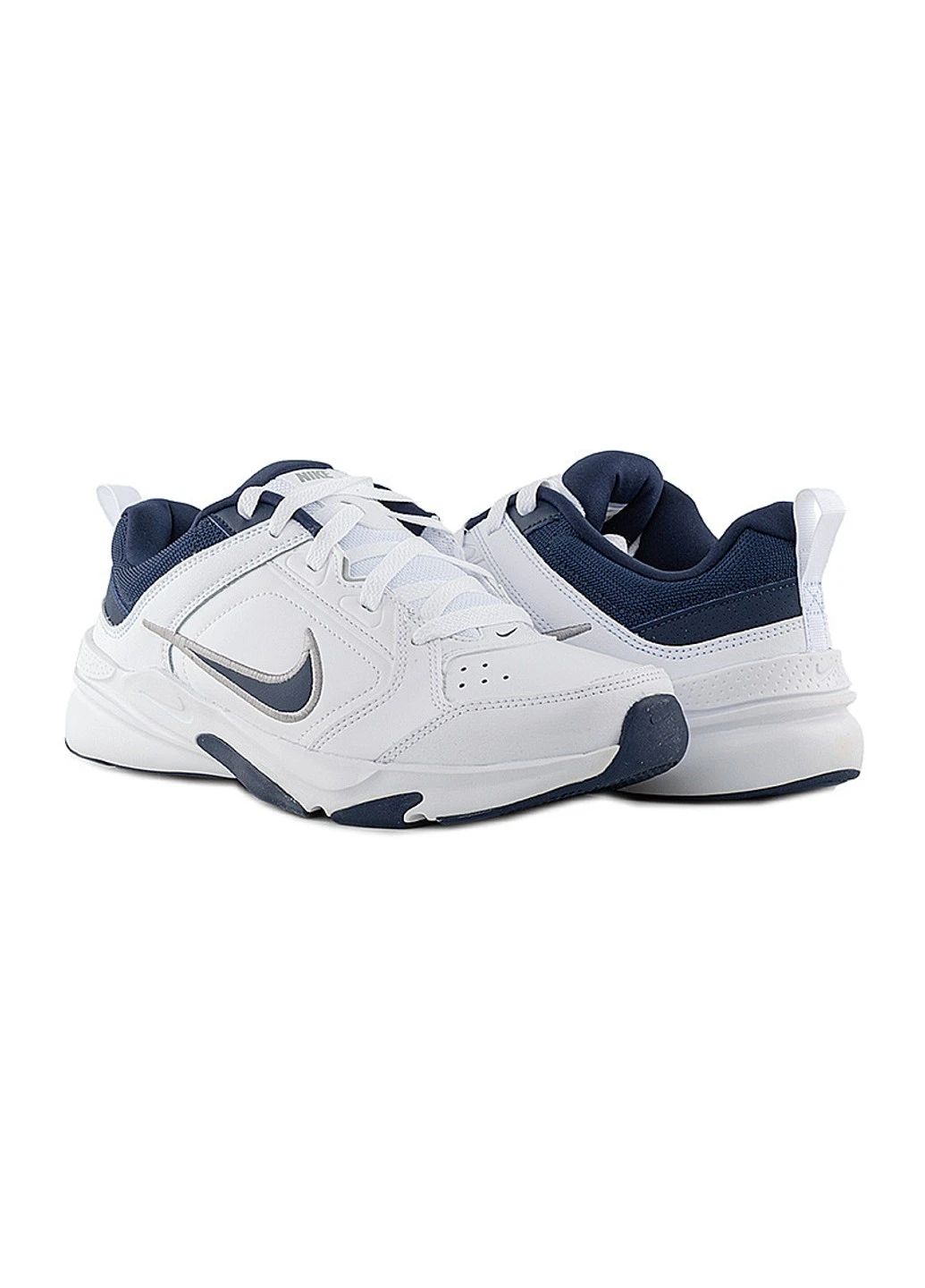 Білі кросівки defy all day демісезон Nike