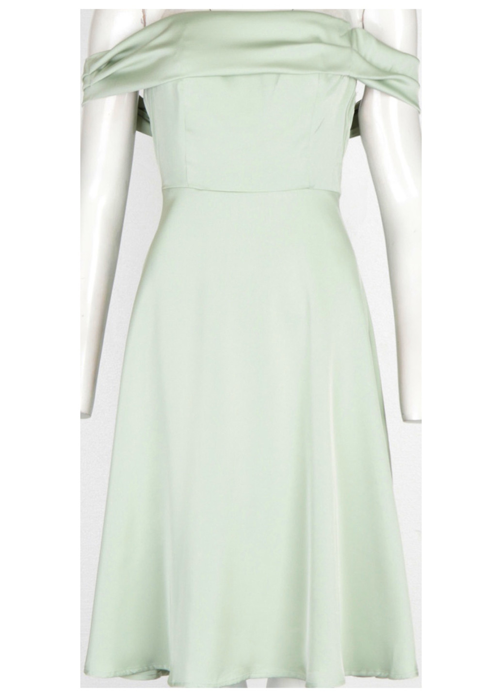 Світло-зелена кежуал сукня з відкритими плечима Boohoo однотонна