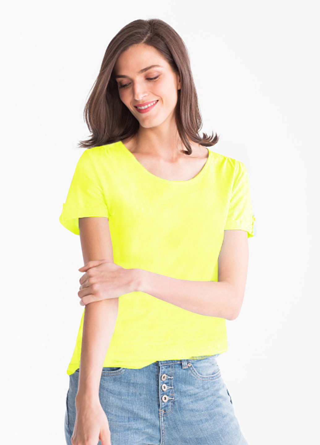 Кислотно-жёлтая летняя футболка C&A