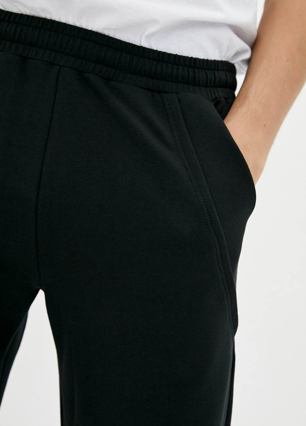 Черные спортивные демисезонные зауженные брюки Promin