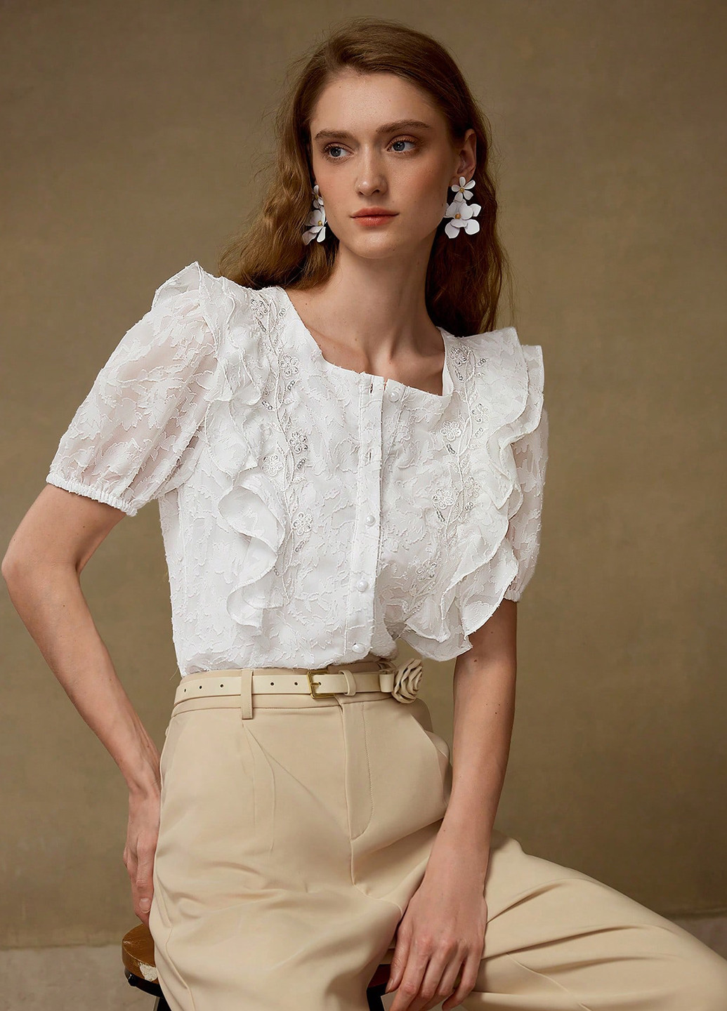 Молочная блуза SHEIN