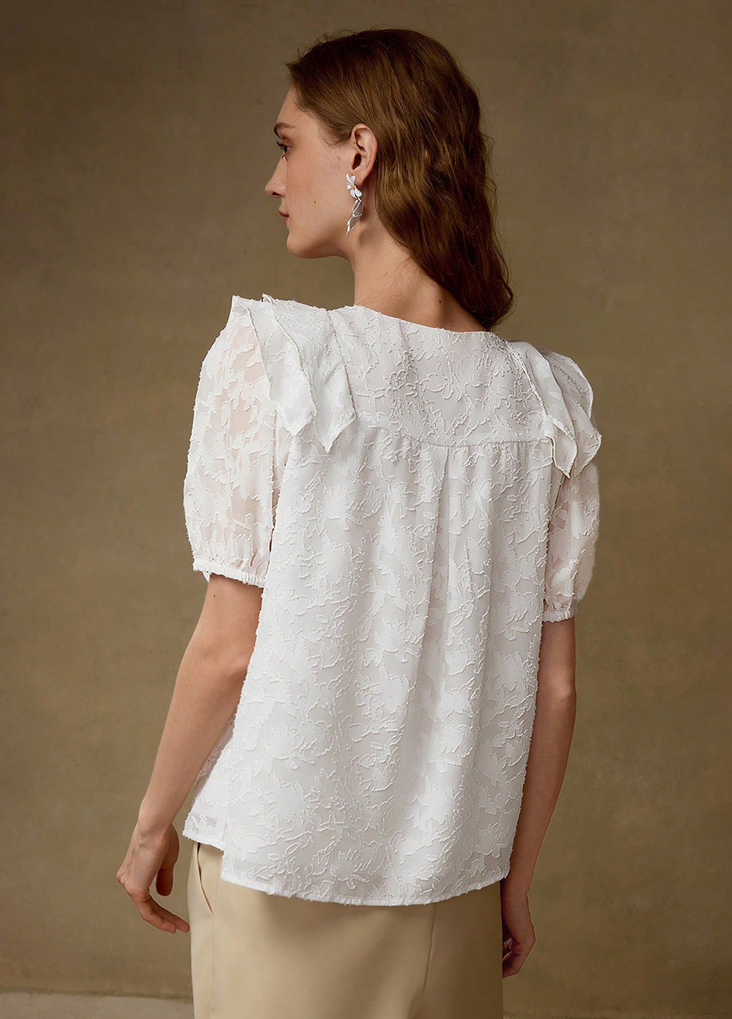 Молочная блуза SHEIN