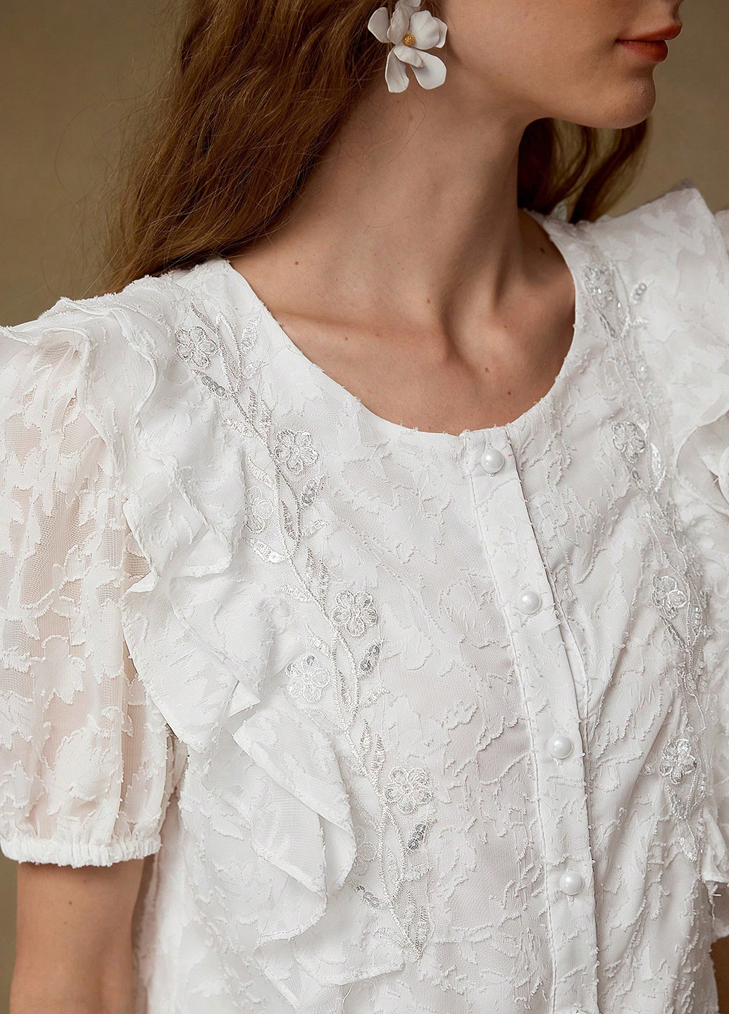 Молочная блуза SHEIN