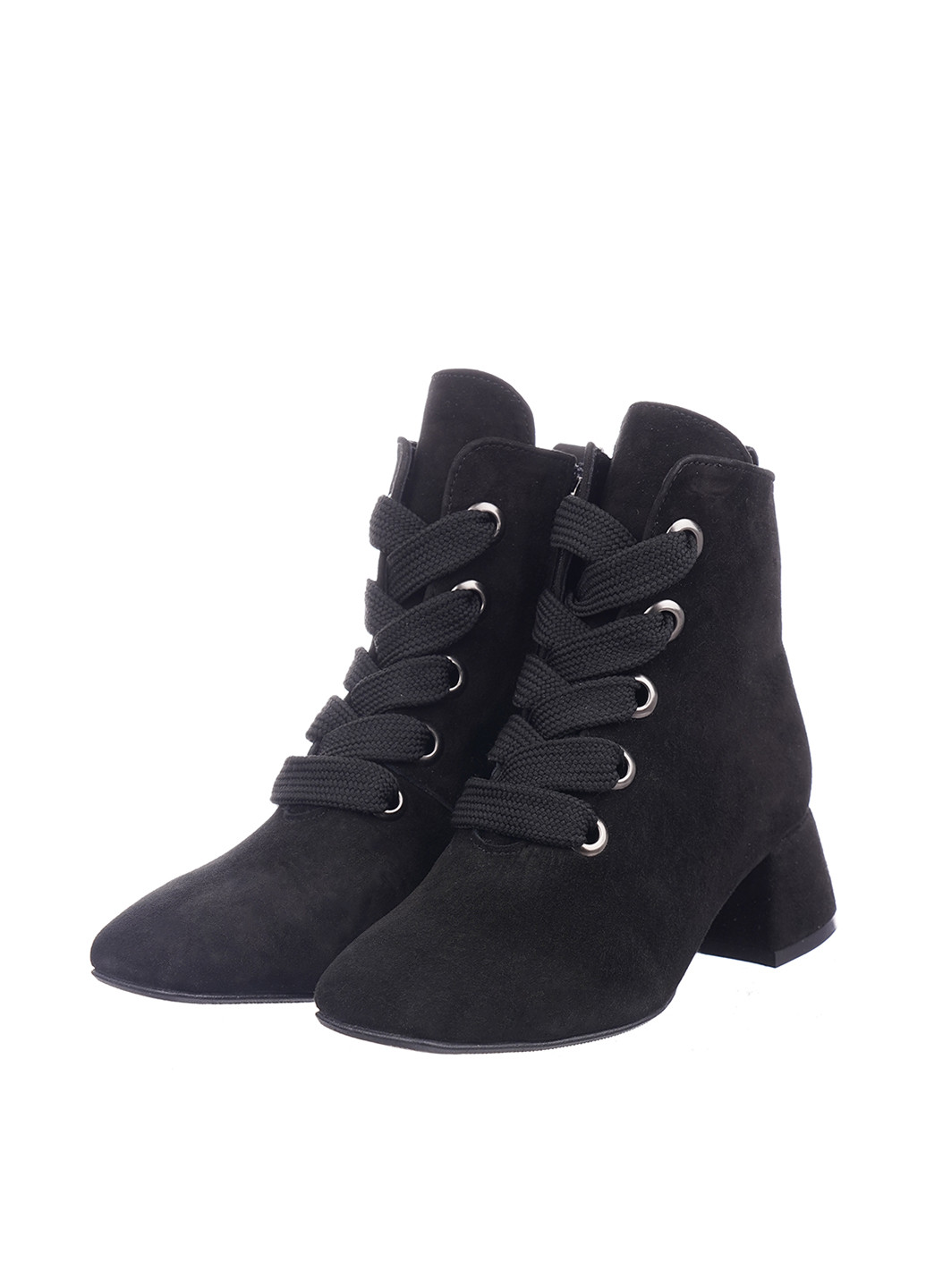 Осенние ботинки AVK со шнуровкой из натуральной замши