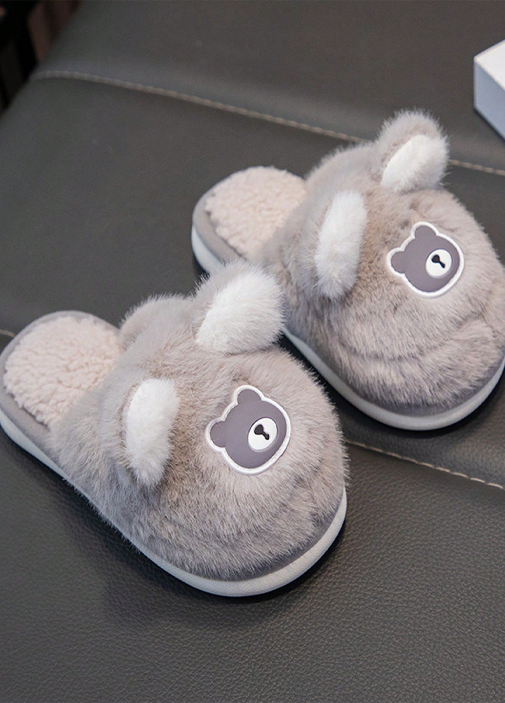 Серые тапочки SHEIN