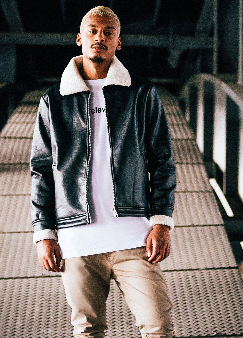 Чорна демісезонна куртка Boohoo