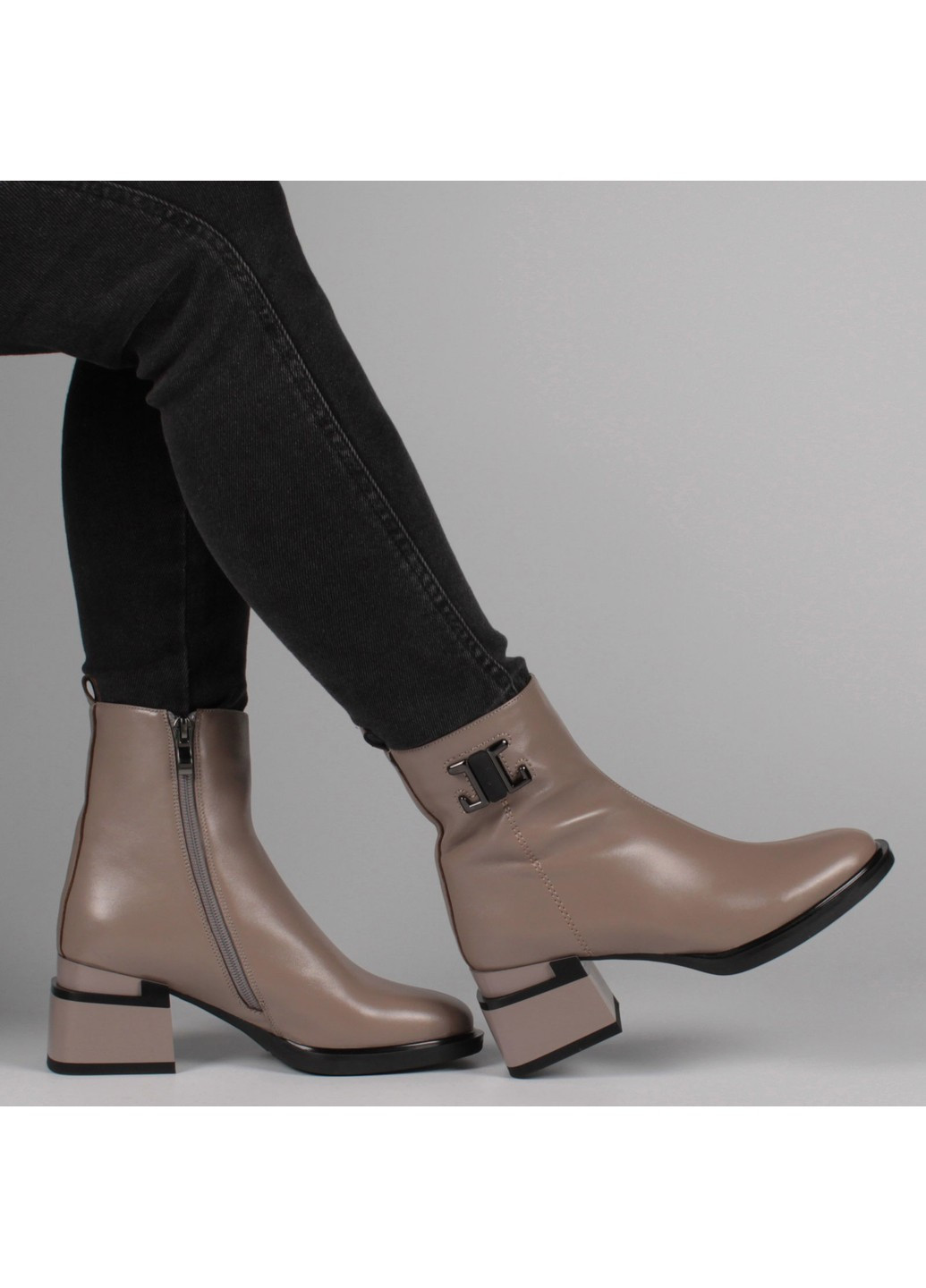 Жіночі черевики на підборах 198639 Buts (256374364)