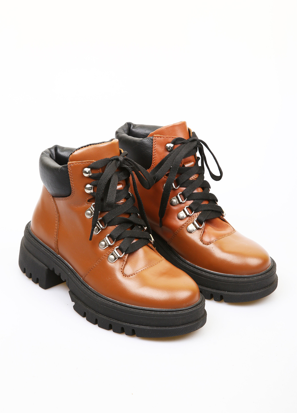 Зимние ботинки Camalini на тракторной подошве