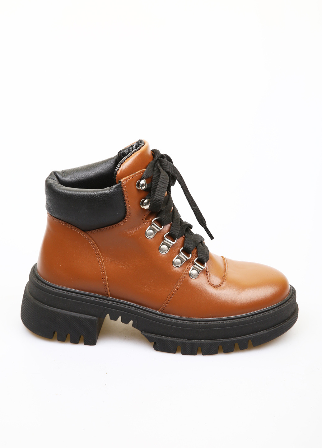 Зимние ботинки Camalini на тракторной подошве