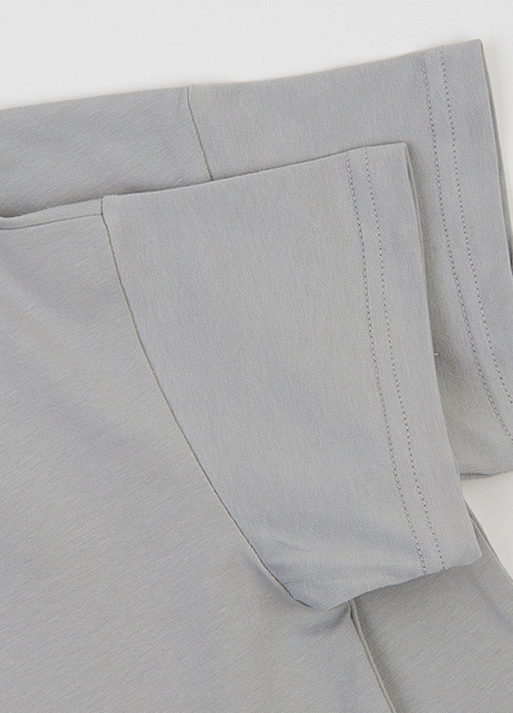 Серая летняя футболка Ляля