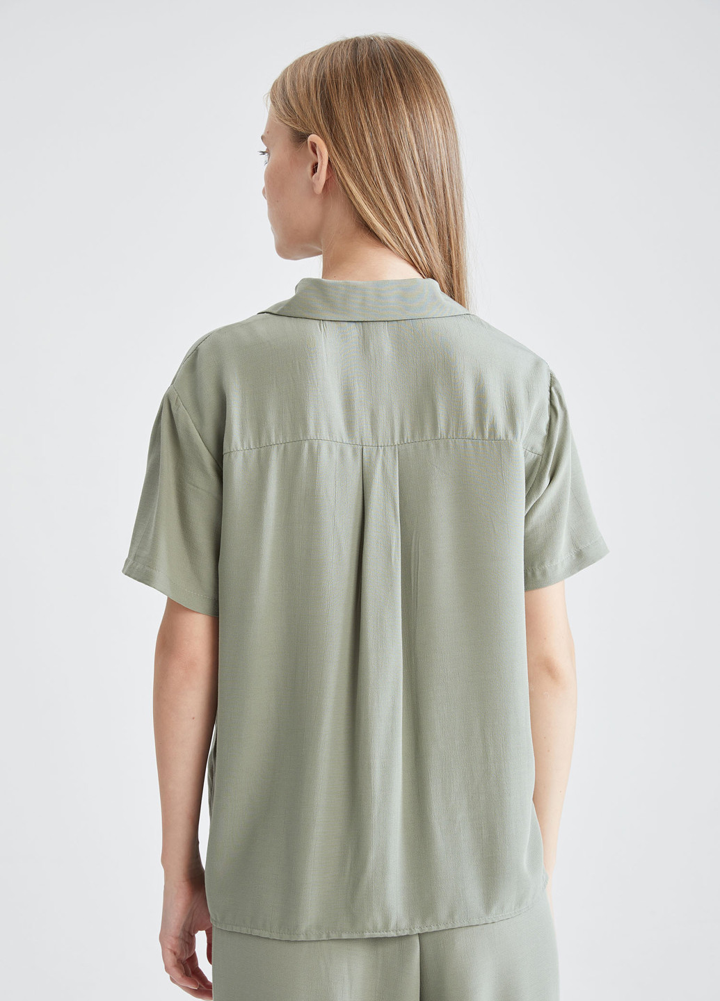 Оливковая домашний рубашка однотонная DeFacto