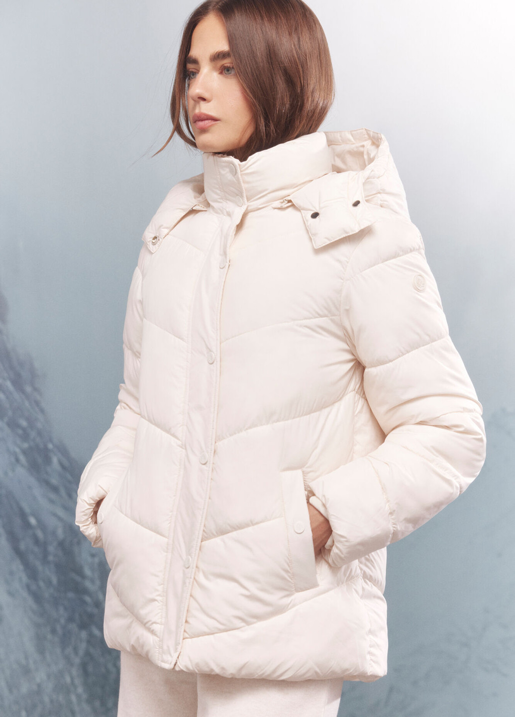 Молочная демисезонная куртка Springfield