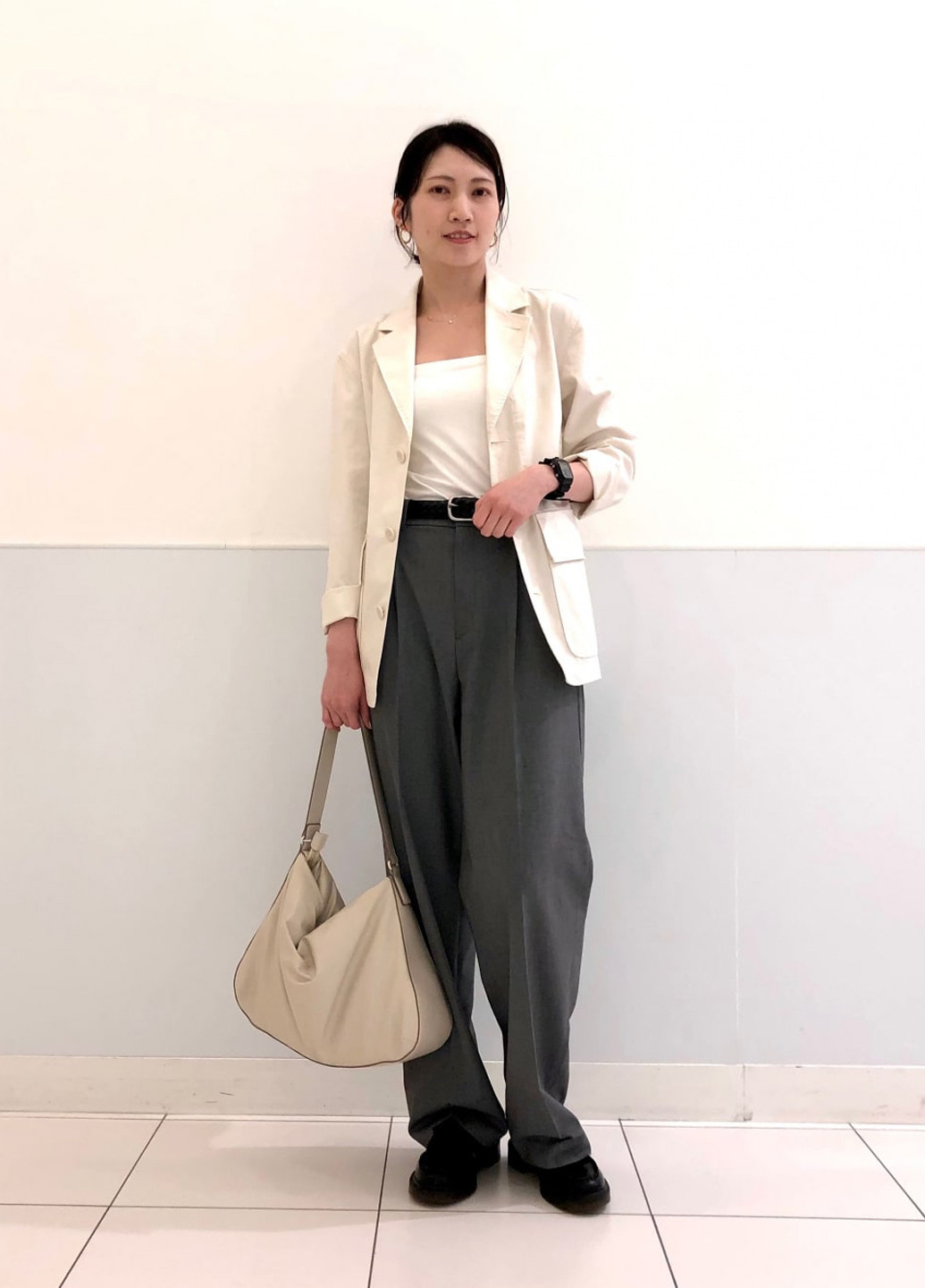 Молочна демісезонна куртка куртка-піджак Uniqlo